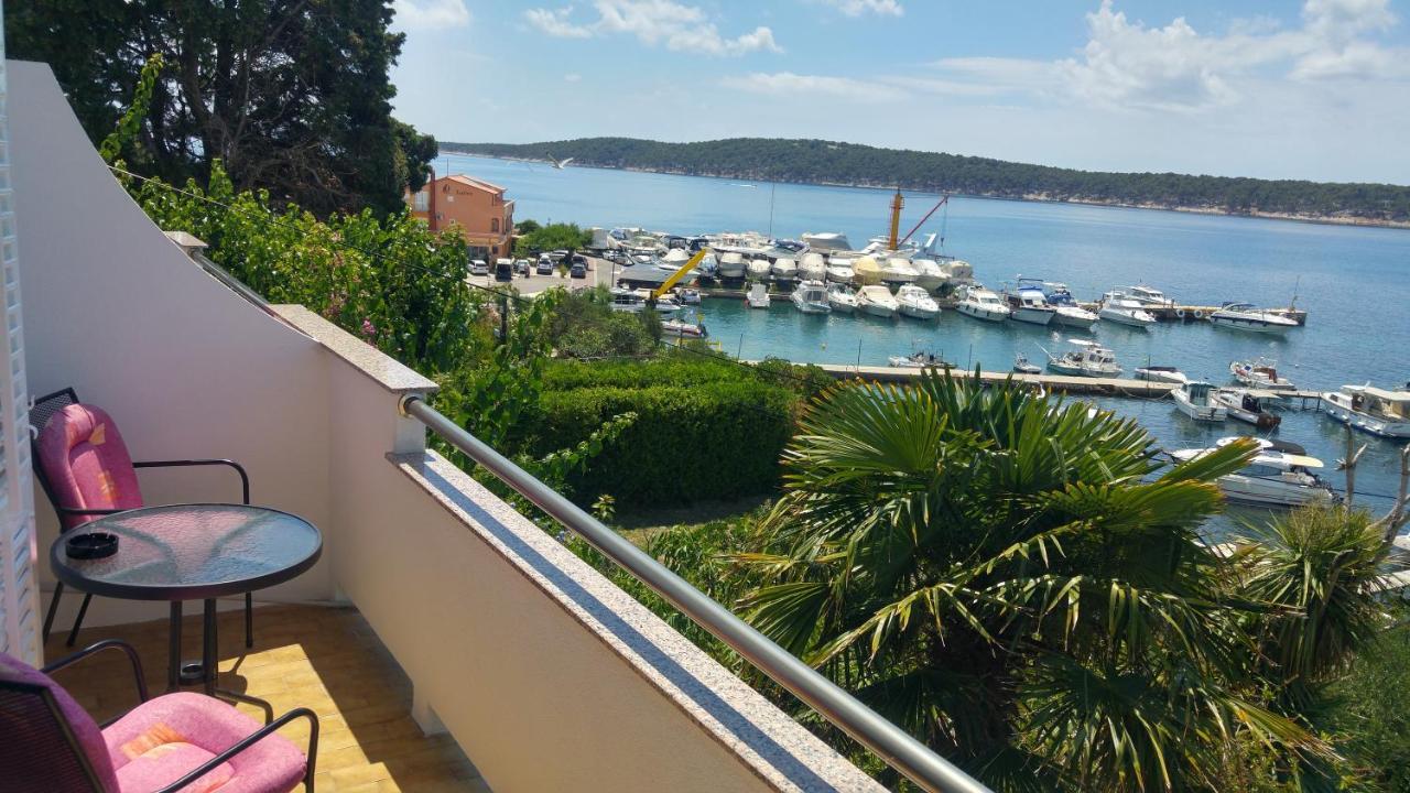Paradise House At Sea Rab Town Exterior foto