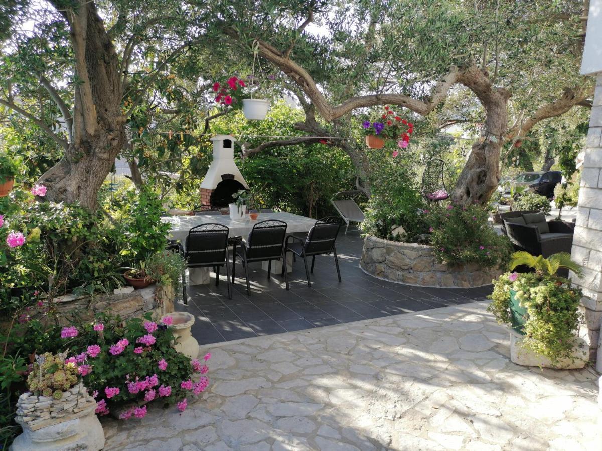 Paradise House At Sea Rab Town Exterior foto