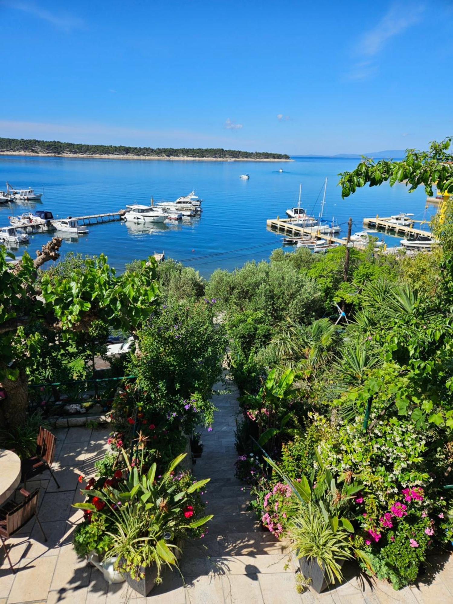 Paradise House At Sea Rab Town Exterior foto